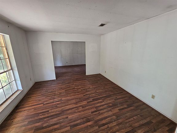 3rd image of 274 County Road 3375