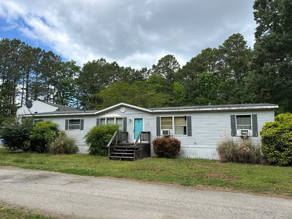 1092 Windmill Point Rd, White Stone, VA 22578