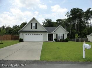 425 Sharpsburg Rd, Fayetteville, NC 28311