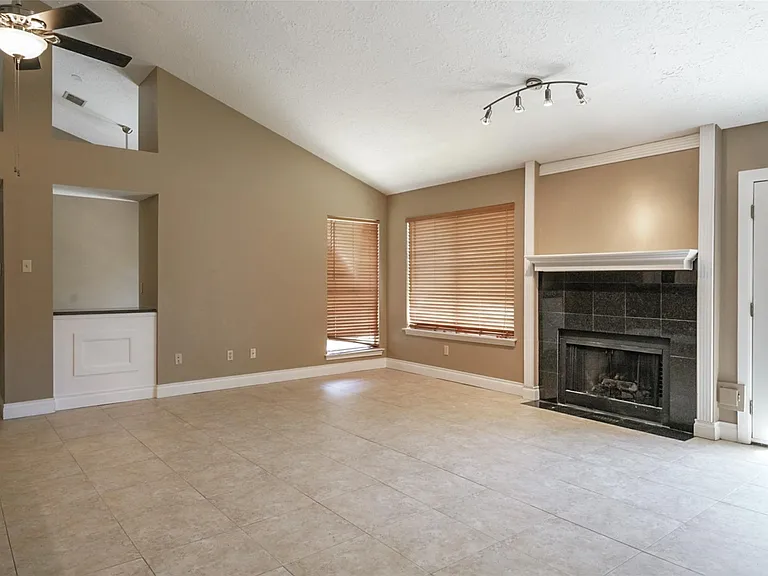 3406 Cape Forest Dr — Photo 5