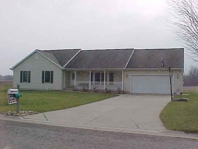 Ranch home with lots of green views