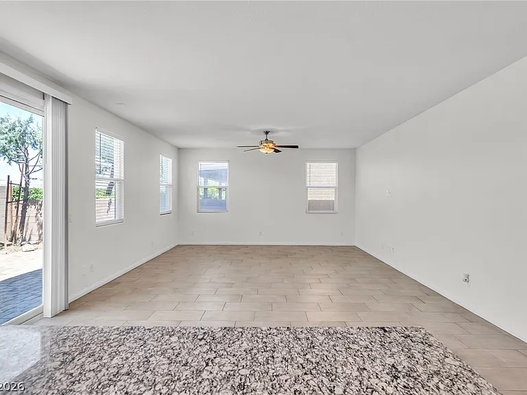 5344 Jade Crystal Ave — Photo 3