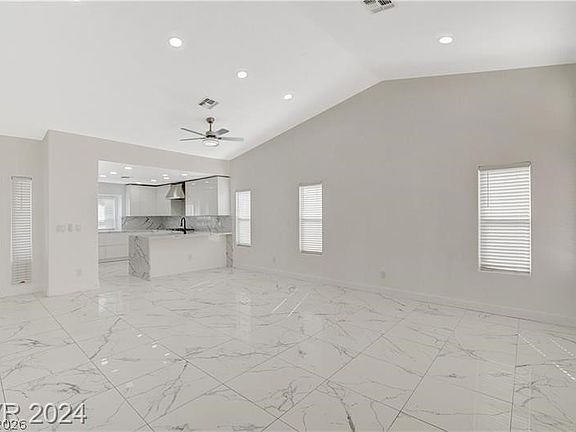 5th image of 544 Terrace Point Dr