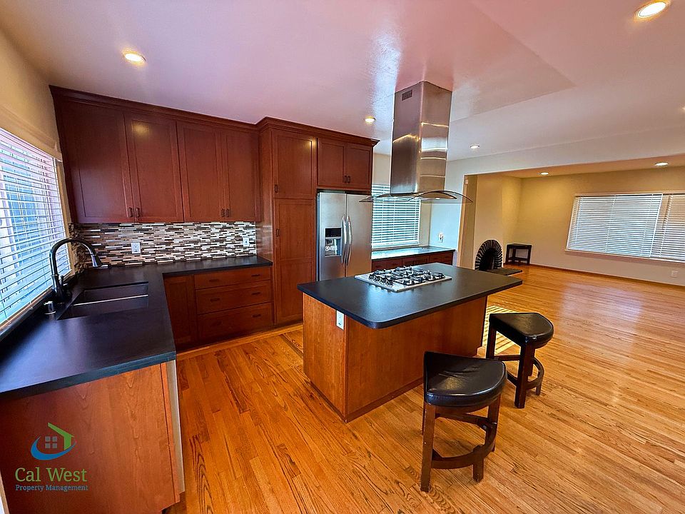 1st image of 422 Brasswood Ct