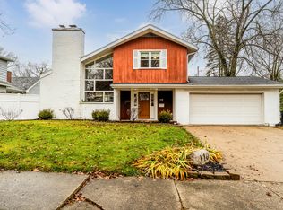 110 W Dewey St, Buchanan, MI 49107