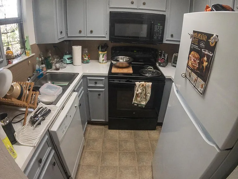 706 W 22nd St #301 — Photo 3