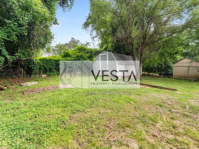 98 School Rd E — Photo 25