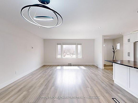 5th image of 76 Ridgevale Dr