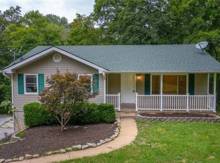7079 Herbst Rd, Villa Ridge, MO 63089