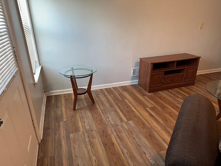 342 N Center St #1/2 — Photo 2