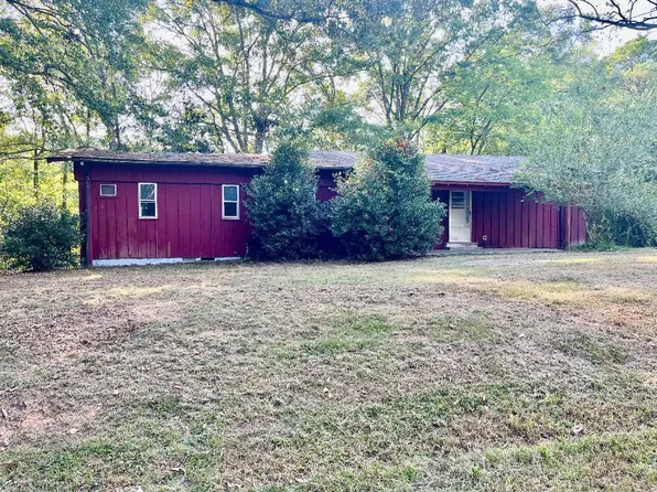 8 Walker St, Tishomingo, MS 38873