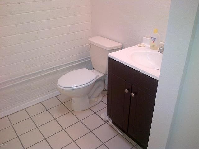 2nd image of 10337 N Scottsdale Rd Ste 2