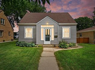 1320 S 113th St, West Allis, WI 53214