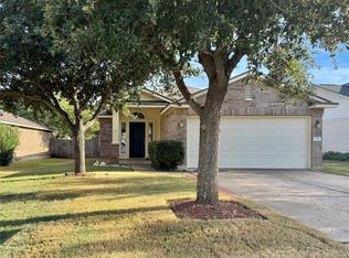916 Gentry Dr, Leander, TX 78641