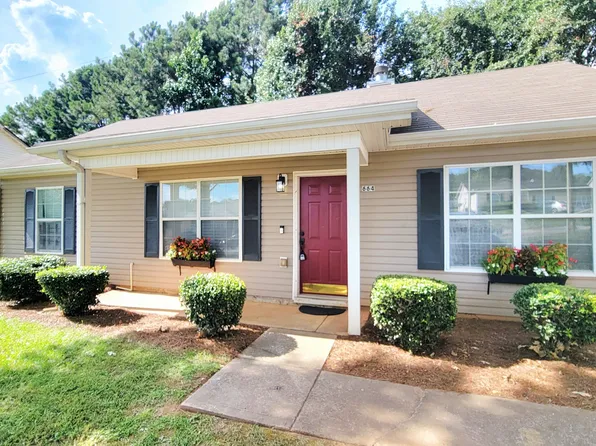 664 Forest Hills Path, Forest Park, GA 30297