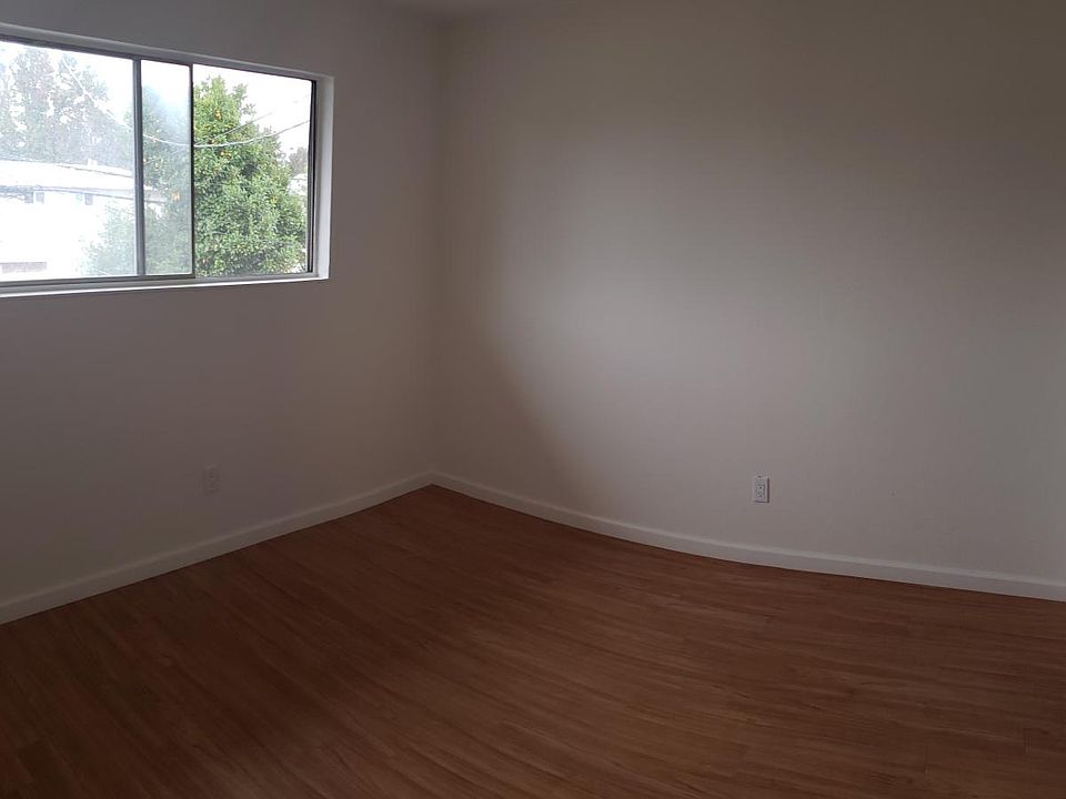 1st image of 3247 Impala Dr APT 5