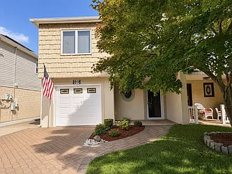 89 Evergreen Street