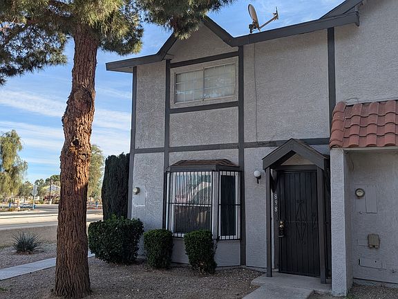 2nd image of 898 Rhinegold Way #1