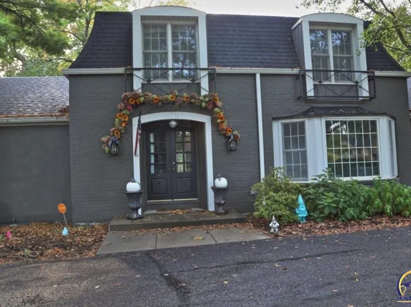 5011 SW Brentwood Rd, Topeka, KS 66606