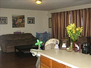 4th image of 200 Heritage Dr