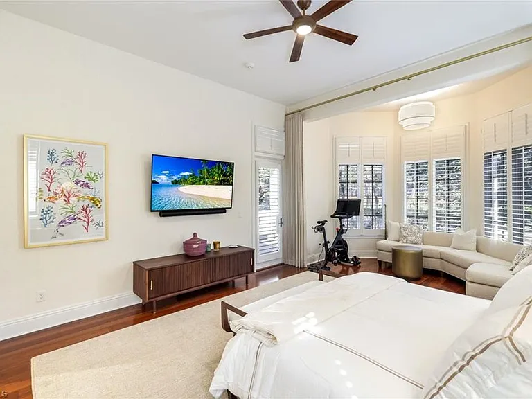 2904 Tiburon Blvd E — Photo 21