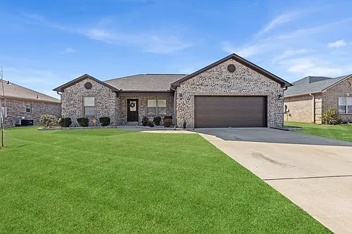 34 Fletcher Dr Photo 1