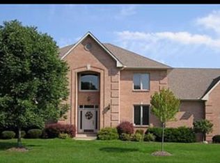 3372 Kingswood Forest Ln, Dayton, OH 45440