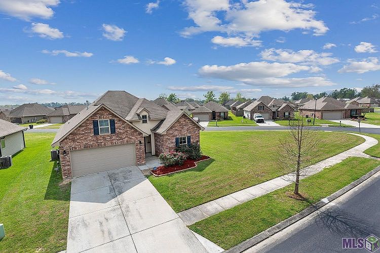1st image of 15622 Heartstone Dr