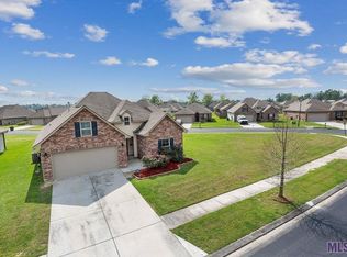 15622 Heartstone Dr, Prairieville, LA 70769