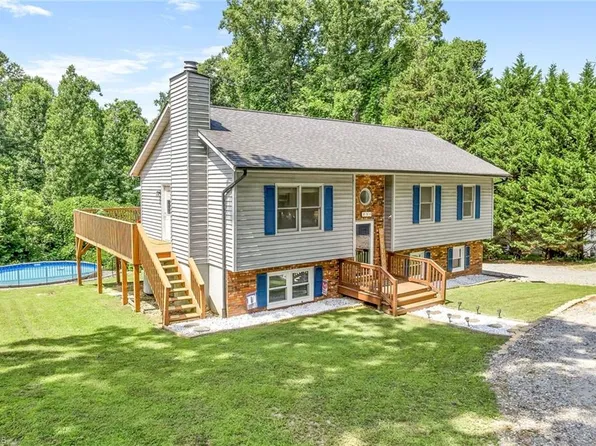 251 Walnut Grove Ln, Wilkesboro, NC 28697