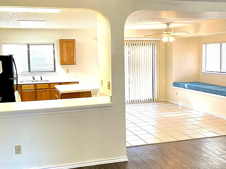 8006 Coral Meadow Dr — Photo 4