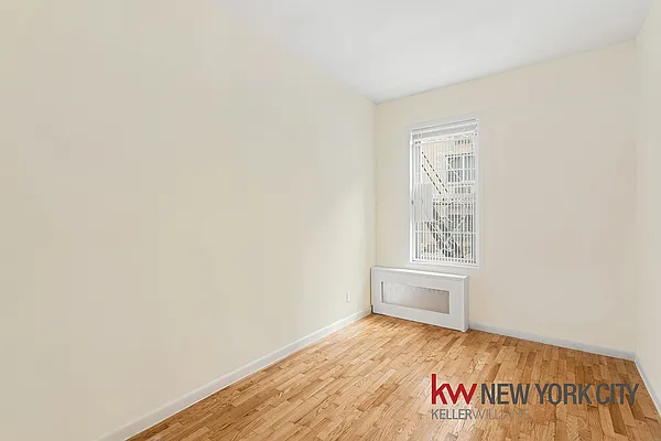 Rented by Keller Williams NYC | media 14