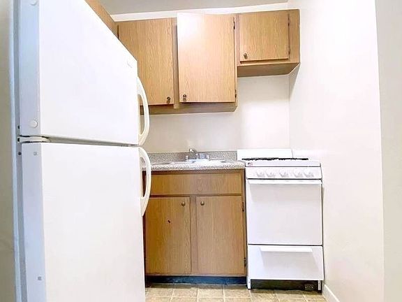 5th image of 59 W 76th St #C2