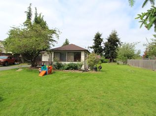 409 N Laventure Rd, Mount Vernon, WA 98273