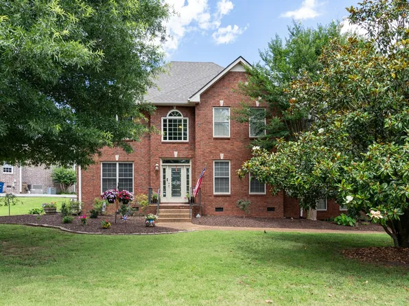 145 N Wynridge Way, Goodlettsville, TN 37072
