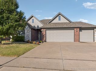 13608 S Lansing Ave, Glenpool, OK 74033