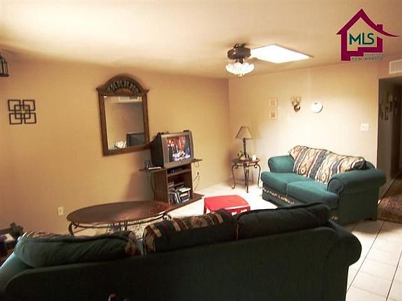 5th image of 1387 Durazno St