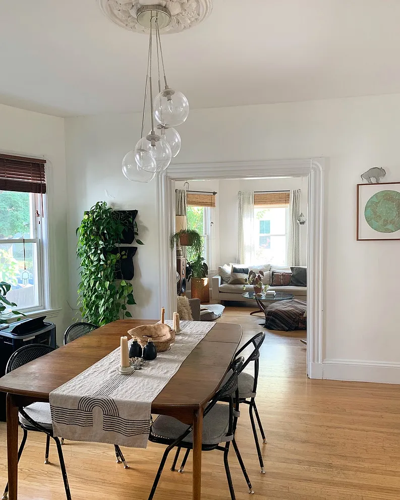 2 bed, 915 sqft, $3,450 — Photo 1