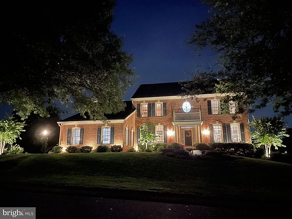 2nd image of 7809 Virginia Oaks Dr