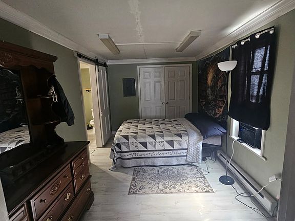 5th image of 531 W King St Unit B