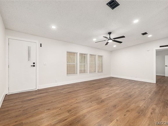 5th image of 6178 S Gross Ave