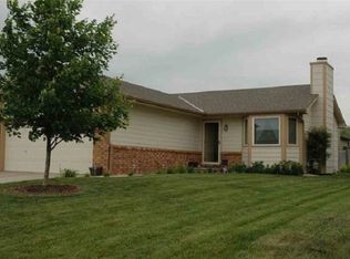 2313 S Fieldcrest St, Wichita, KS 67209