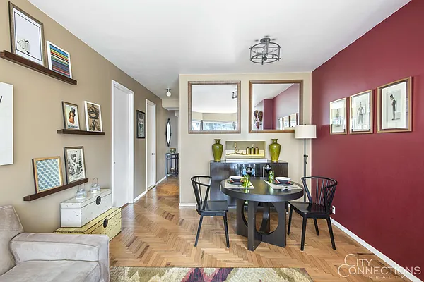 Rented by City Connections Realty | media 12