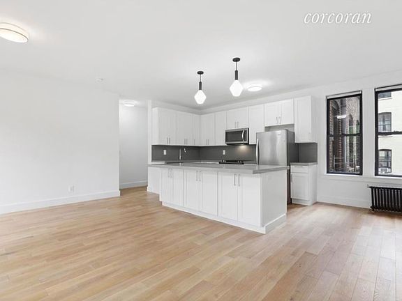 4th image of 217 Central Park N #9