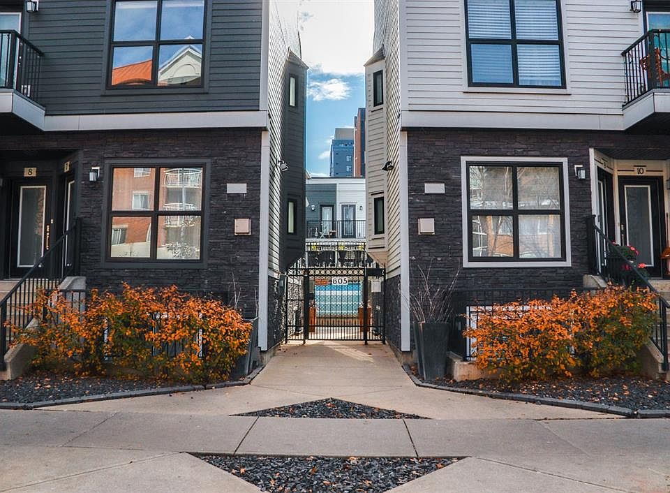 1st image of 605 N 15th Ave SW #27
