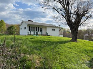 12 Baker Rd, Asheville, NC 28806