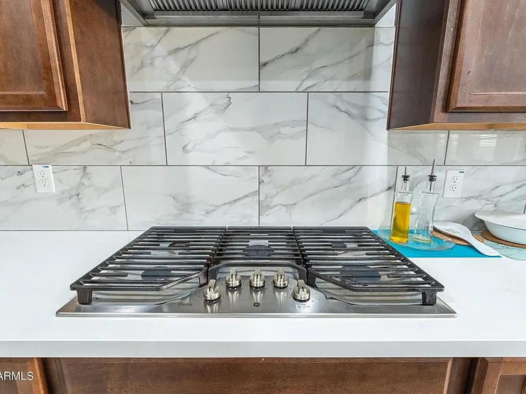 7022 W Maya Way — Photo 5