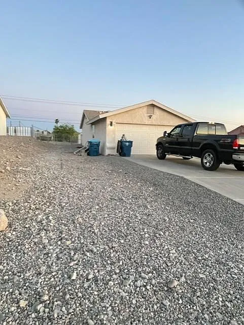 3 bed, 1252 sqft, $1,695 — Photo 3