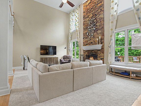 5th image of 10595 Mountain Laurel Way