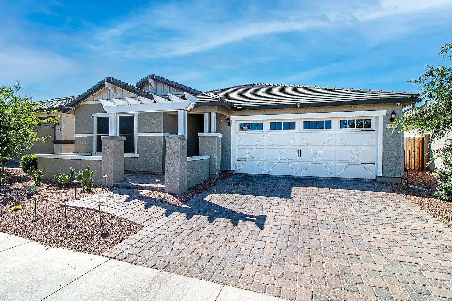 5 bed, 2583 sqft, $6,000 — Photo 2